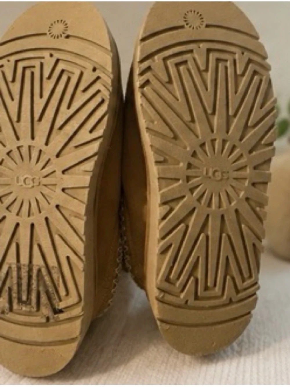 UGG Kids Tan Suede Platform Slippers